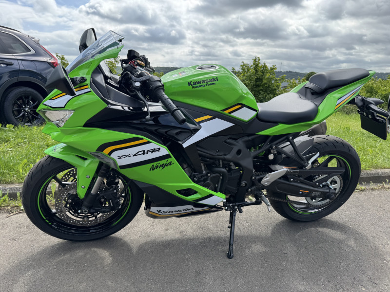 Kawasaki Ninja ZX-4RR 