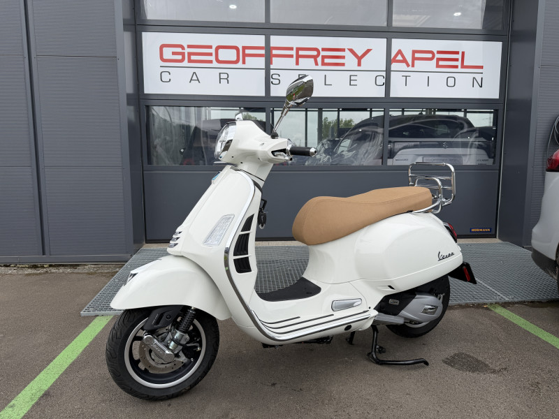 Vespa GTS Super 125