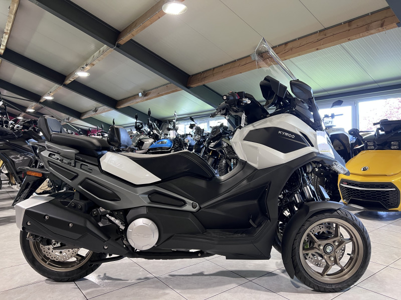 Kymco CV3 575