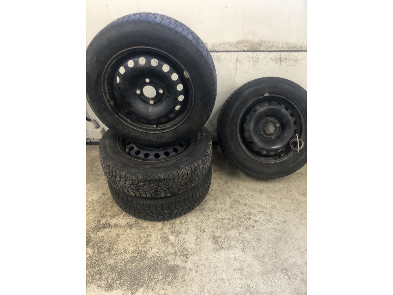 Jantes acier + Pneus hiver 14