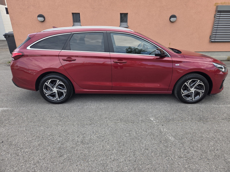 Hyundai i30 SW 1.6 CRDI 136 CV BVA Garantie 12 Mois