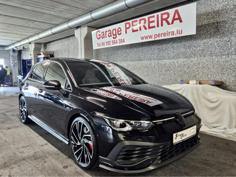 Volkswagen Golf GTI 2.0 TSI 300 CLUBSPORT BLACK STYLE HEAD UP HARMAN KARDON PANO CUIR NAVI