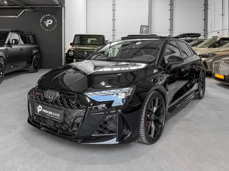Audi RS3 2.5 TFSI SPORTBACK QUATTRO/ GARANTIE 5/Pano/19/360°/SONOS/SCHALE S