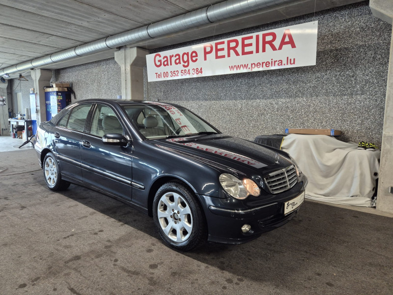 Mercedes-Benz C 240 V6 AUTO CUIR 1 HAND new Model