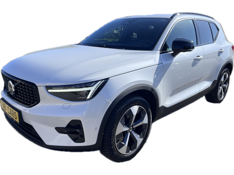 Volvo XC40 B3 Plus Dark DCT
