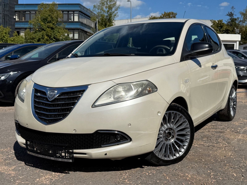 Lancia Ypsilon Platinum