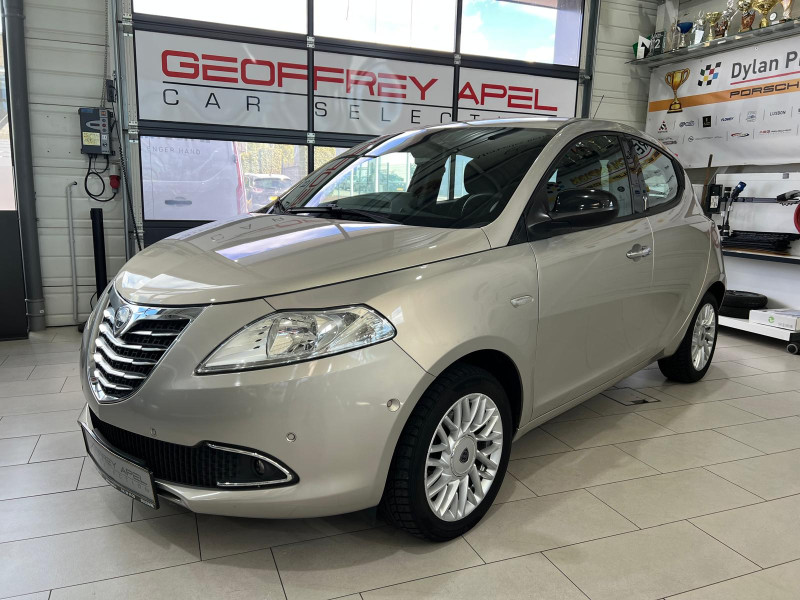 Lancia Ypsilon 1.2 1HAND, BLUETOOTH