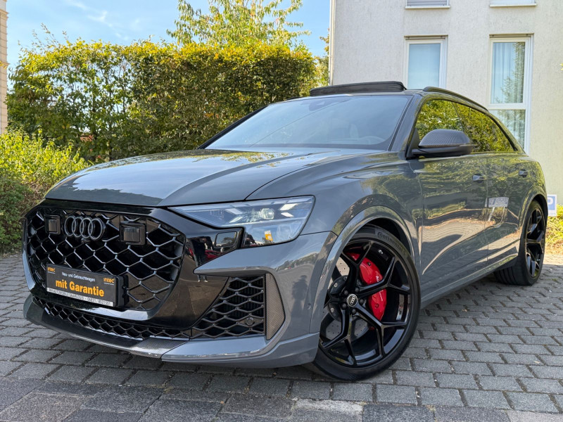 Audi RSQ8 performance 4.0 TFSI quattro