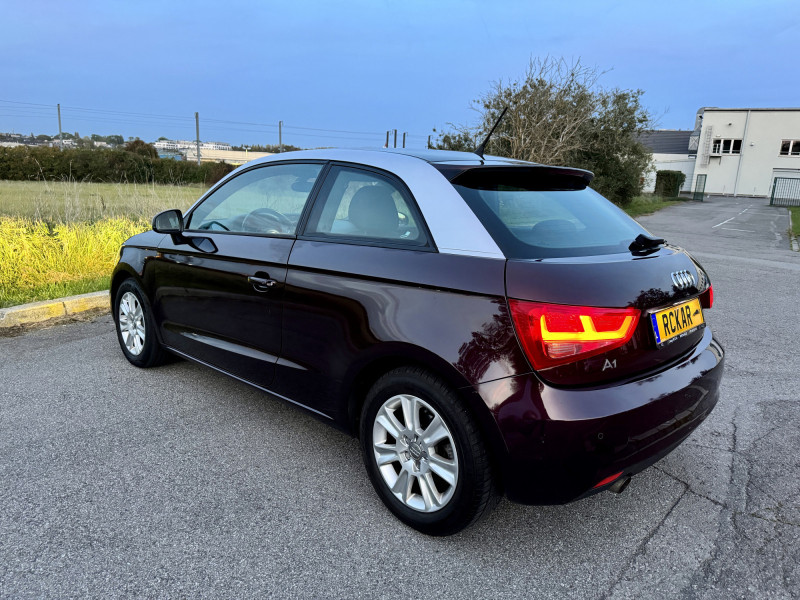 Audi A1 1.6 TDI 90CH 4CV **Phares Xénon, Capteurs, Clim** // GARANTIE 12 MOIS
