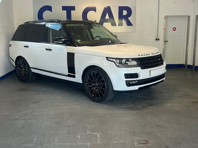 Land-Rover Range Rover 4.4 SDV8 Autobiography Auto.