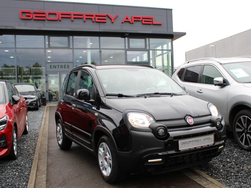 Fiat Panda 1.0 HYBRID CITY CROSS LAUNCH EDITION