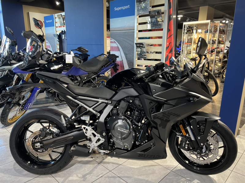 Suzuki GSX-8R 