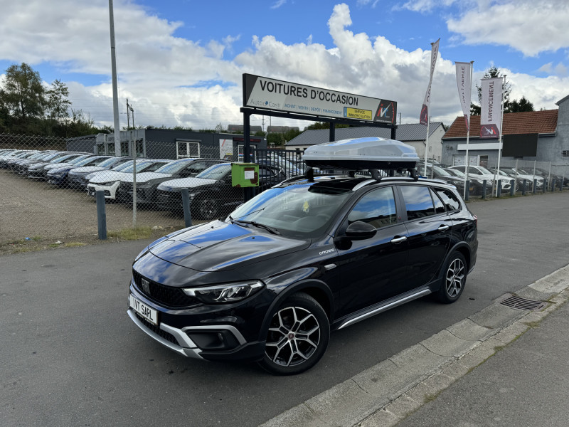 Fiat Tipo Cross Hybrid Auto. RED line