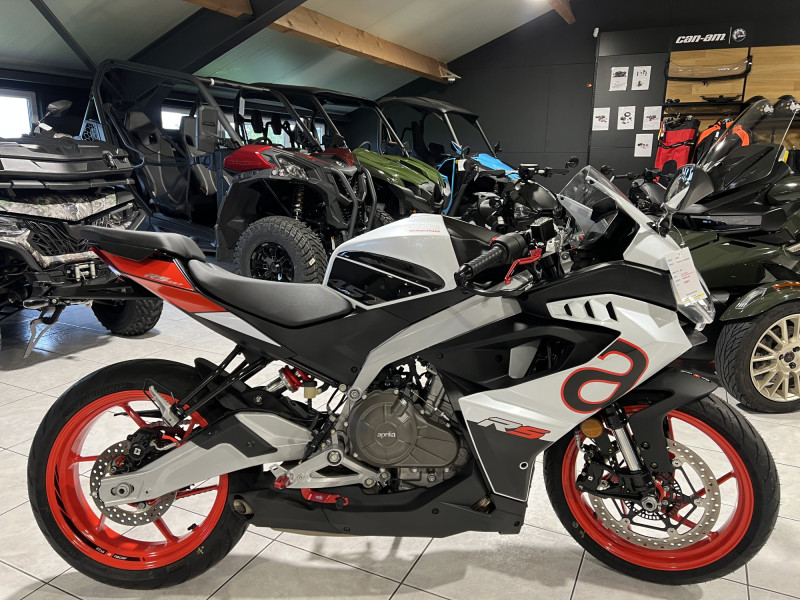 Aprilia RS 457 full accessoires;