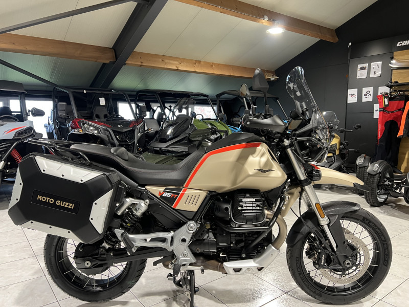 Moto Guzzi V 85 TT TRAVEL