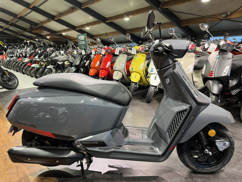Lambretta X-125 