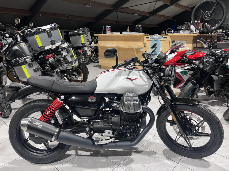 Moto Guzzi V 7 STONE TEN