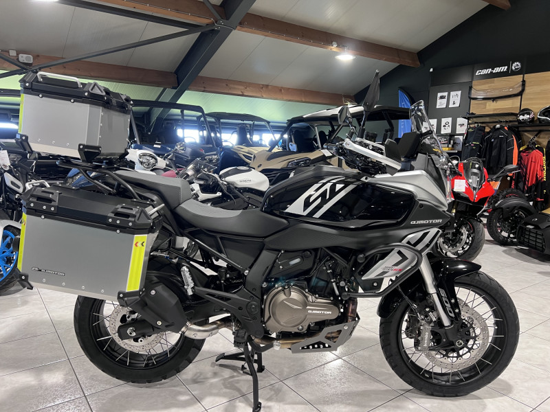 QJ Motor SRT 600 SX TOURING