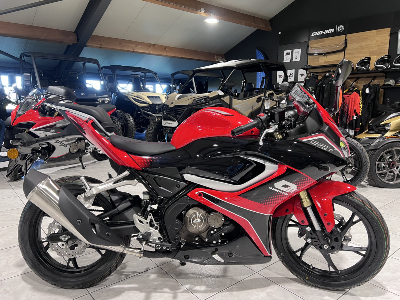 QJ Motor SRK 125 R