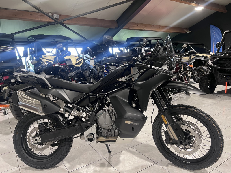 CF Moto 800 MT X