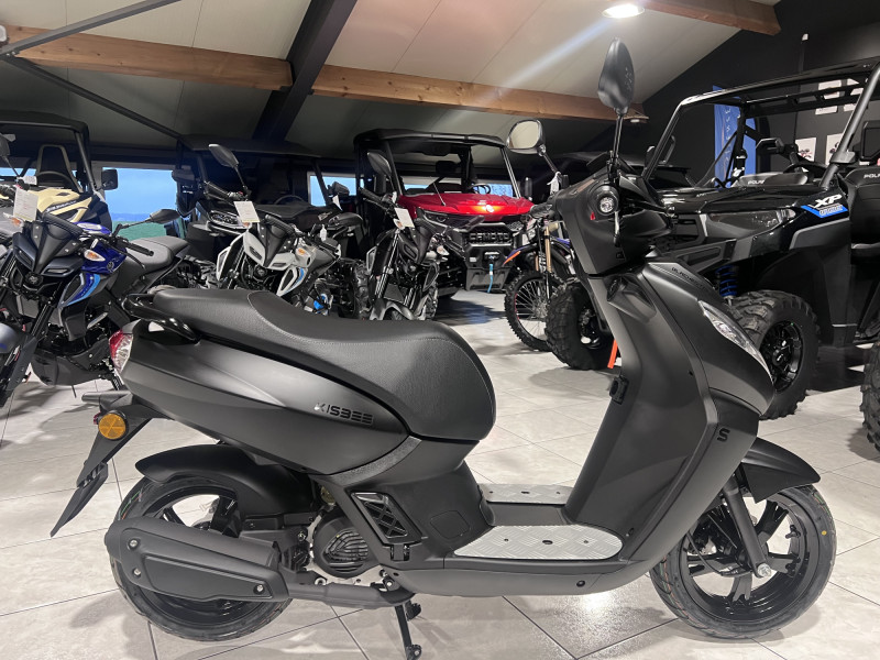 Peugeot Kisbee Black Edition CL A   25 km/h
