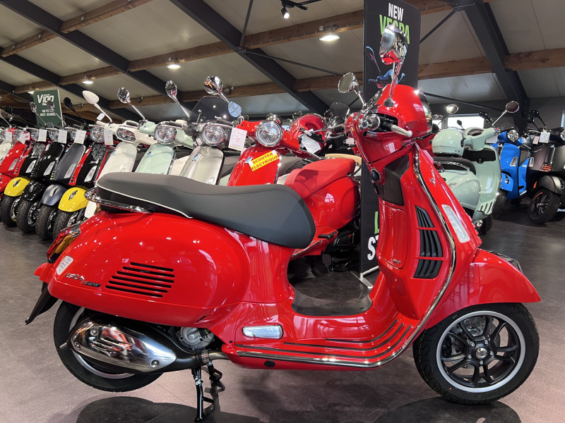 Vespa GTS Super 310