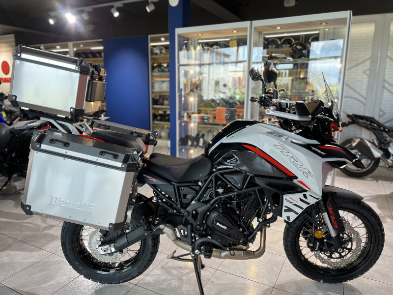 Benelli TRK 702 X Pack + valises 650€