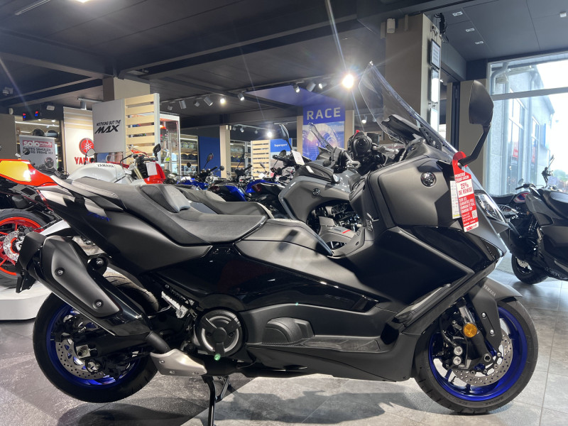 Yamaha TMAX 560 