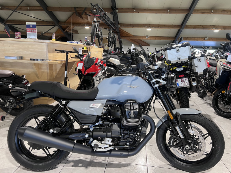 Moto Guzzi V 7 STONE IV 850 ABS SPORT