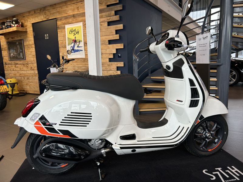 Vespa GTS Super Sport 125