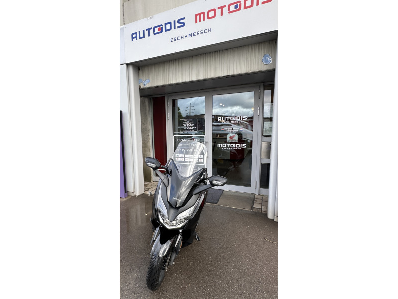Honda Forza 125