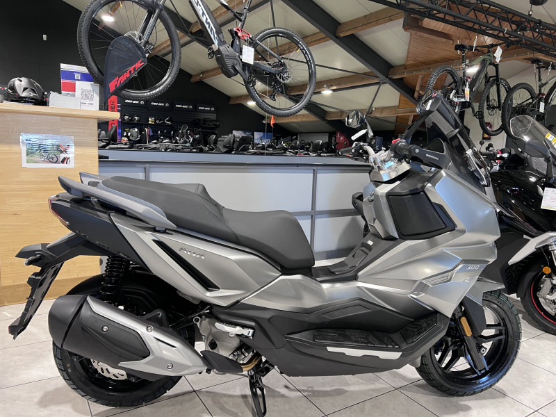 SYM ADX 300 