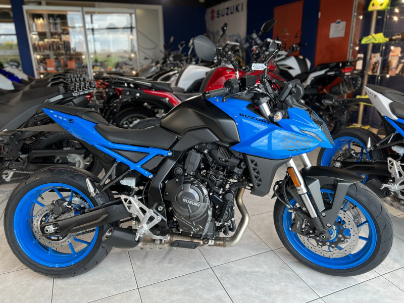 Suzuki GSX-8S 