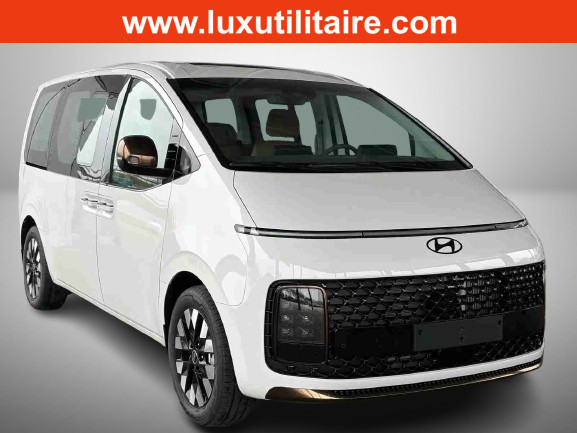 Hyundai Staria 1.6 T-GDI HEV 215 Luxury