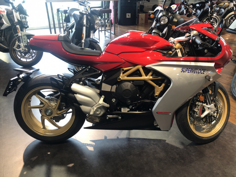 MV Agusta Superveloce 800 E5