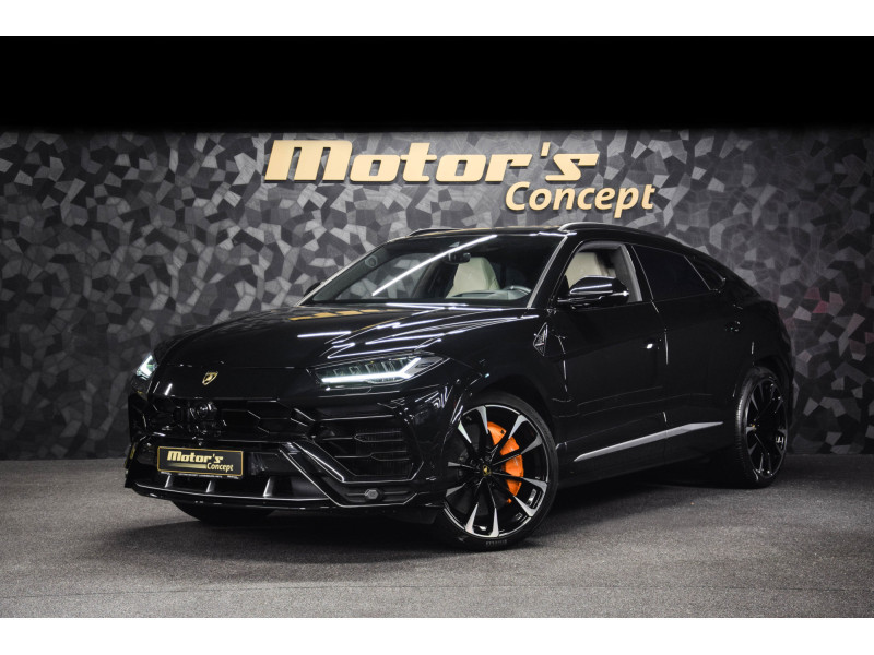 Lamborghini Urus V8