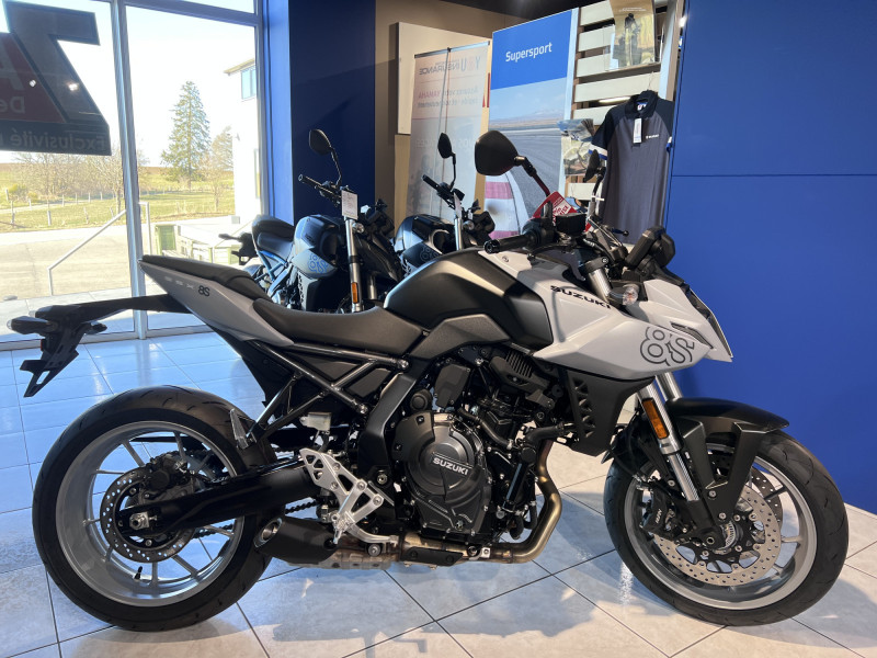 Suzuki GSX-8S 