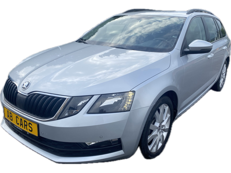 Skoda Octavia Combi 1.6Tdi DSG Navi 2xPDC Apple CarPlay