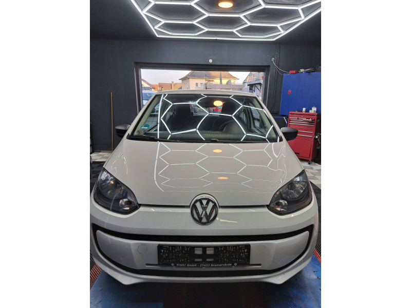 Volkswagen up! abchya