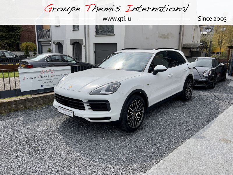 Porsche Cayenne E-HYBRID 462 TIPTRONIC S 8 21’ PANO