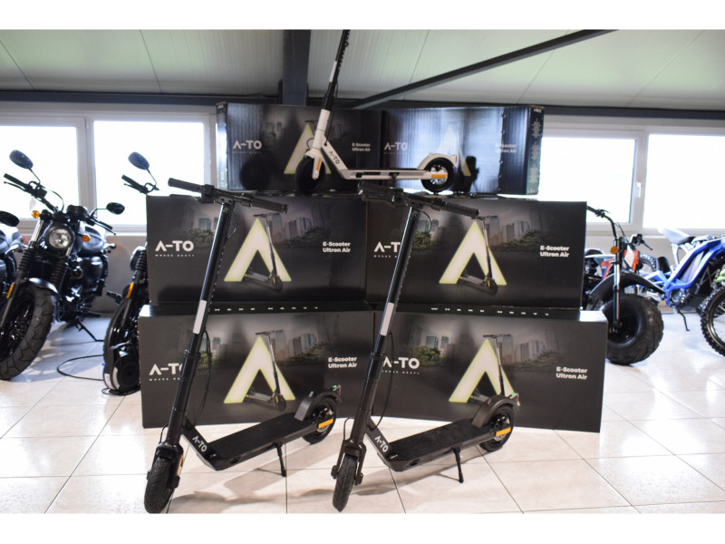 A-TO Ultron E-scooter 350 W 25km/h