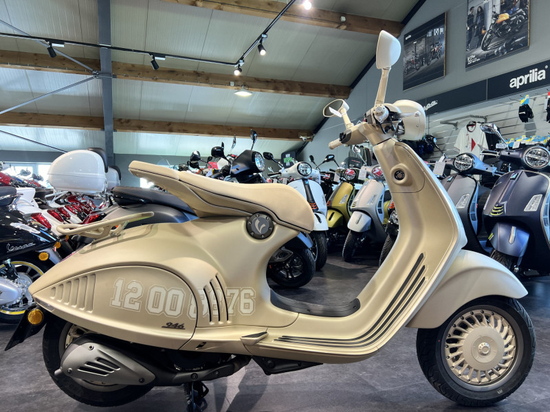 Vespa 946 DRAGON
