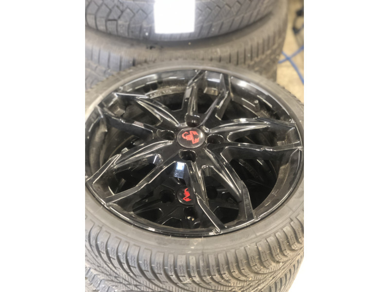 Jantes alu + Pneus hiver 17