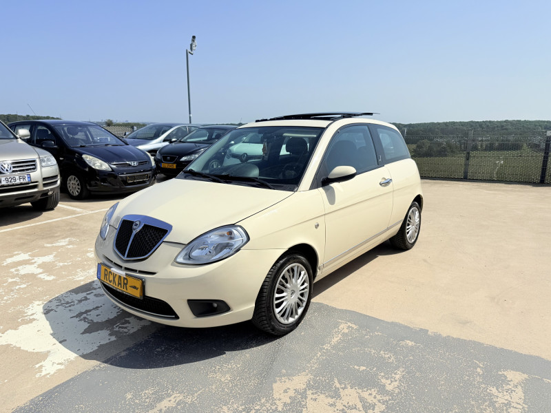 Lancia Ypsilon 1.4 16v 95ch Automatique Pano
