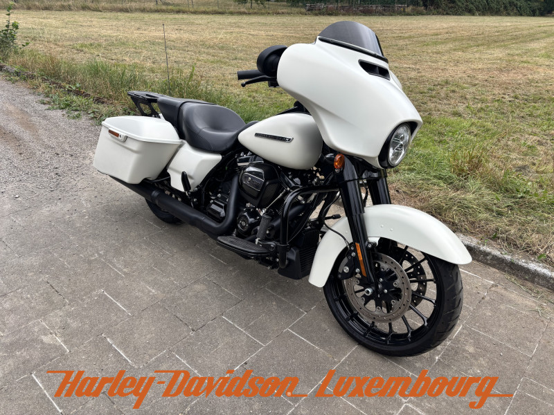 Harley-Davidson Street Glide Special 